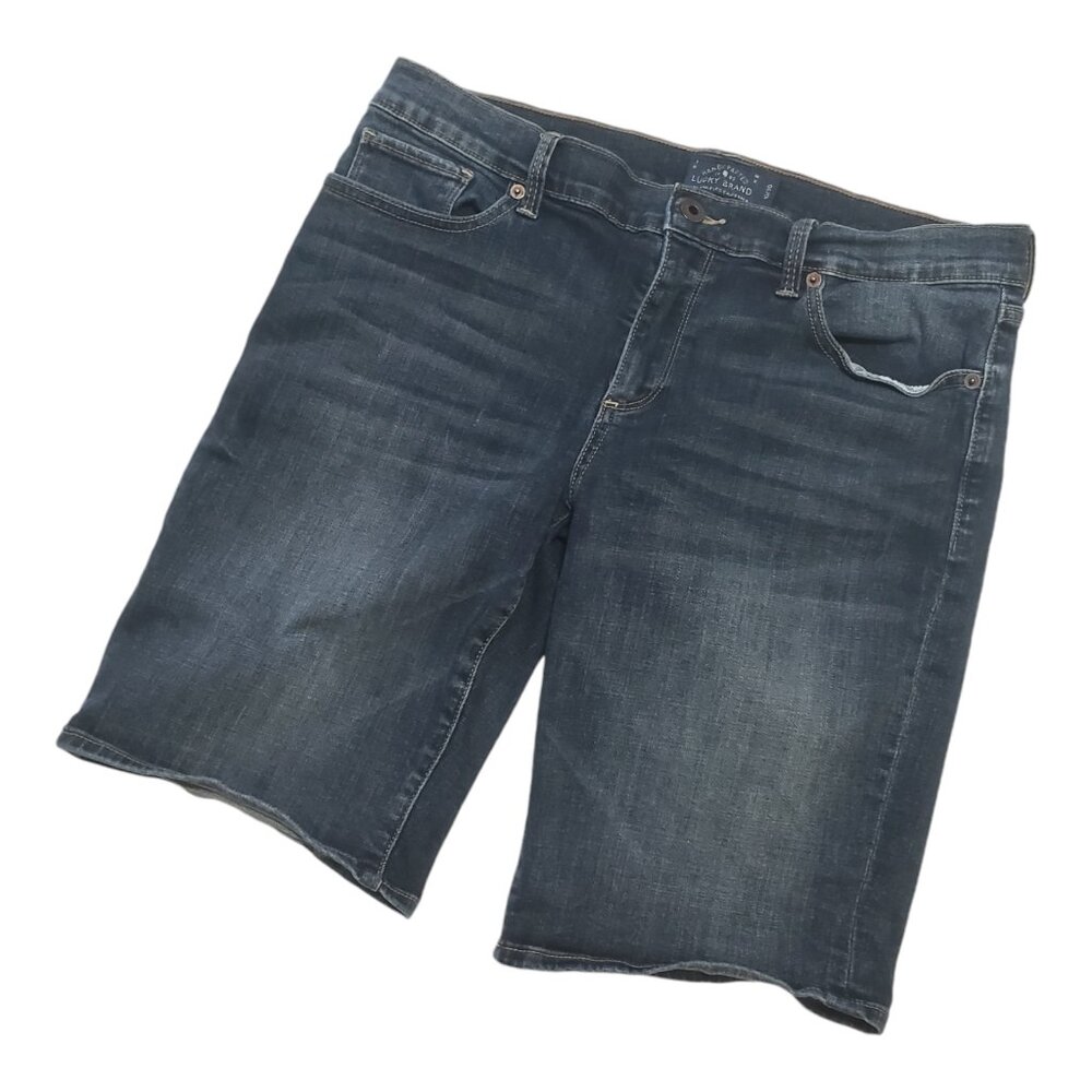 Lucky Brand The Bermuda Women's Shorts Size 10/30 Dark Wash Stretch Denim Jean